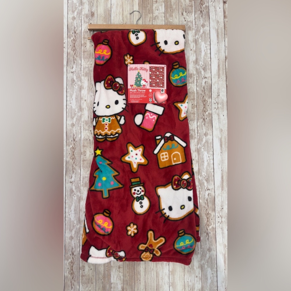Hello Kitty deep red Christmas Cookie Gingerbread Holiday Blanket NWT Throw